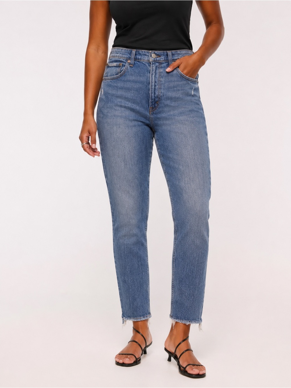 Abercrombie & Fitch High-Rise Straight Jeans in Blue